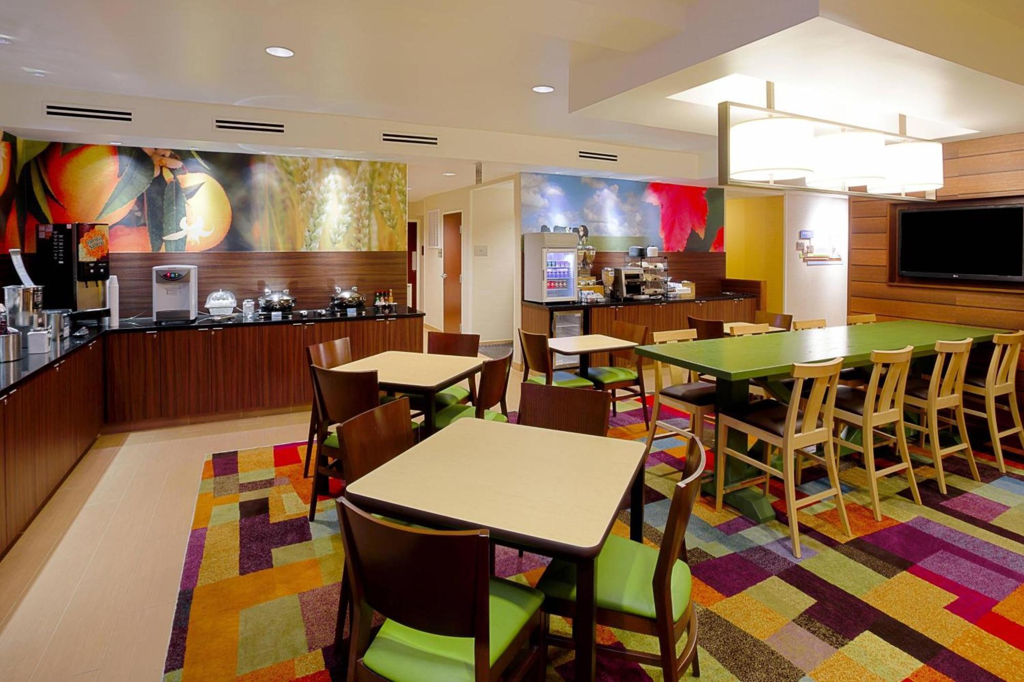 Fairfield Inn And Suites By Marriott Tampa Brandon מראה חיצוני תמונה